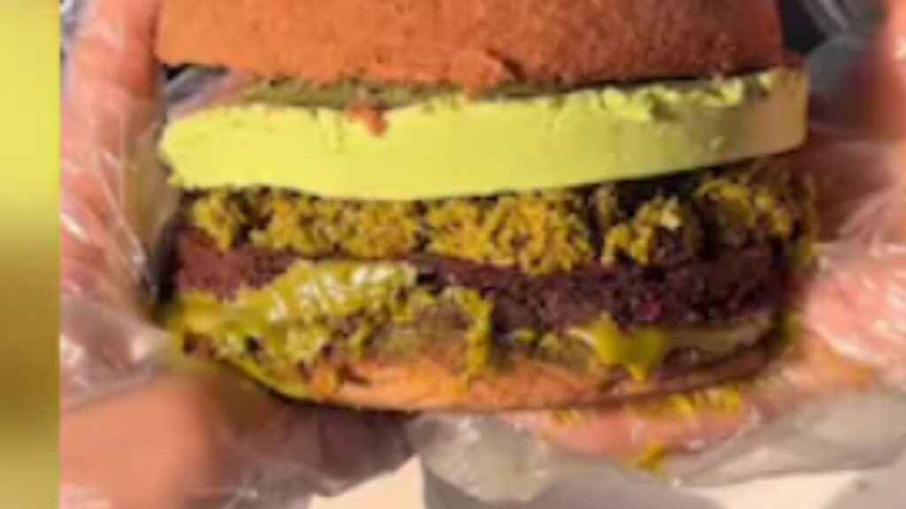 Dubai Chocolate Burger
