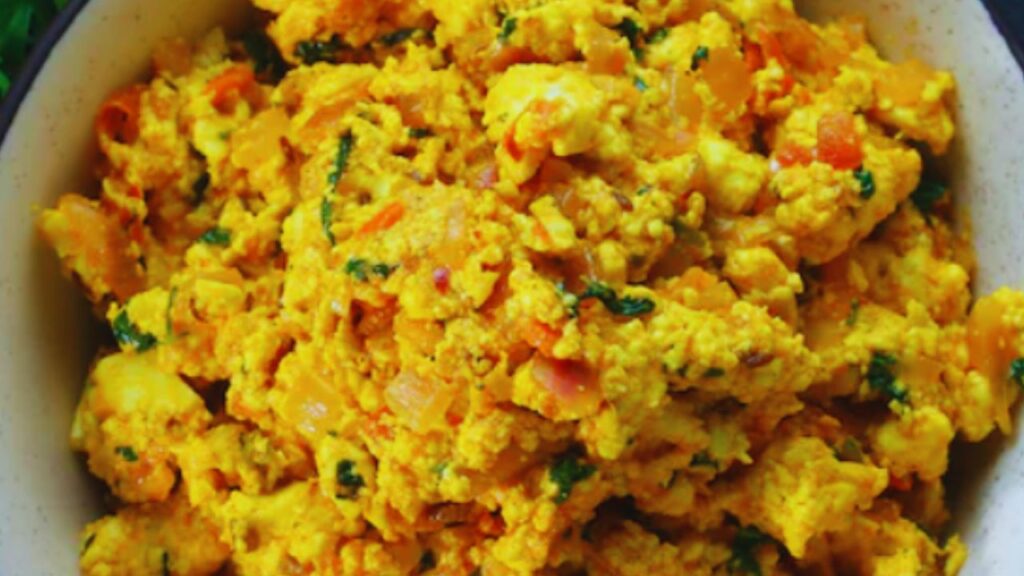 Move Over Paneer Bhurji, This Parsi-Style Paneer Akuri Will Be Your New Favourite