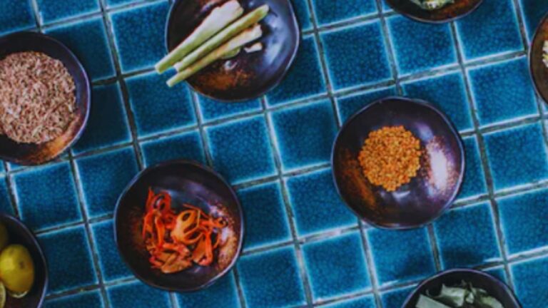 Sparkling Floors, Naturally: 7 Kitchen Ingredients That Clean Tiles Better Than Store-Bought Cleaners