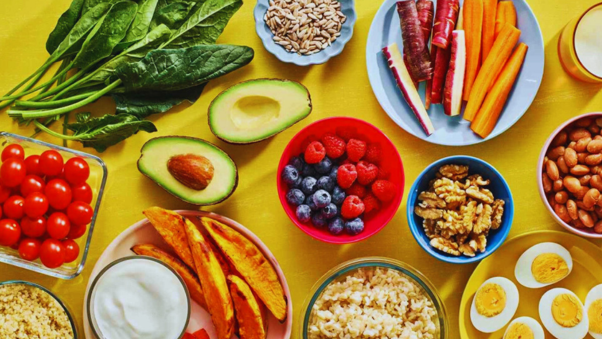 Expert-Backed Hack For Perfectly Balanced Lunches: A Simple Step To Support Weight Loss